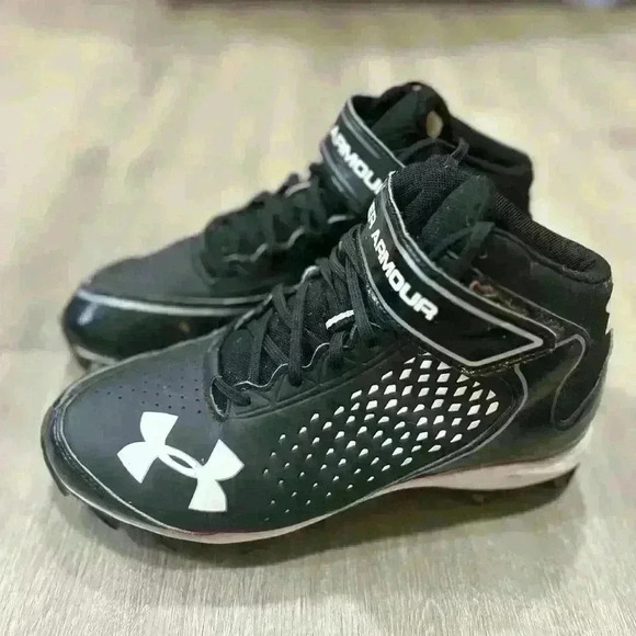 Under Armour Renegade Black Football Cleats Men’s Size 8 - Picture 1 of 6